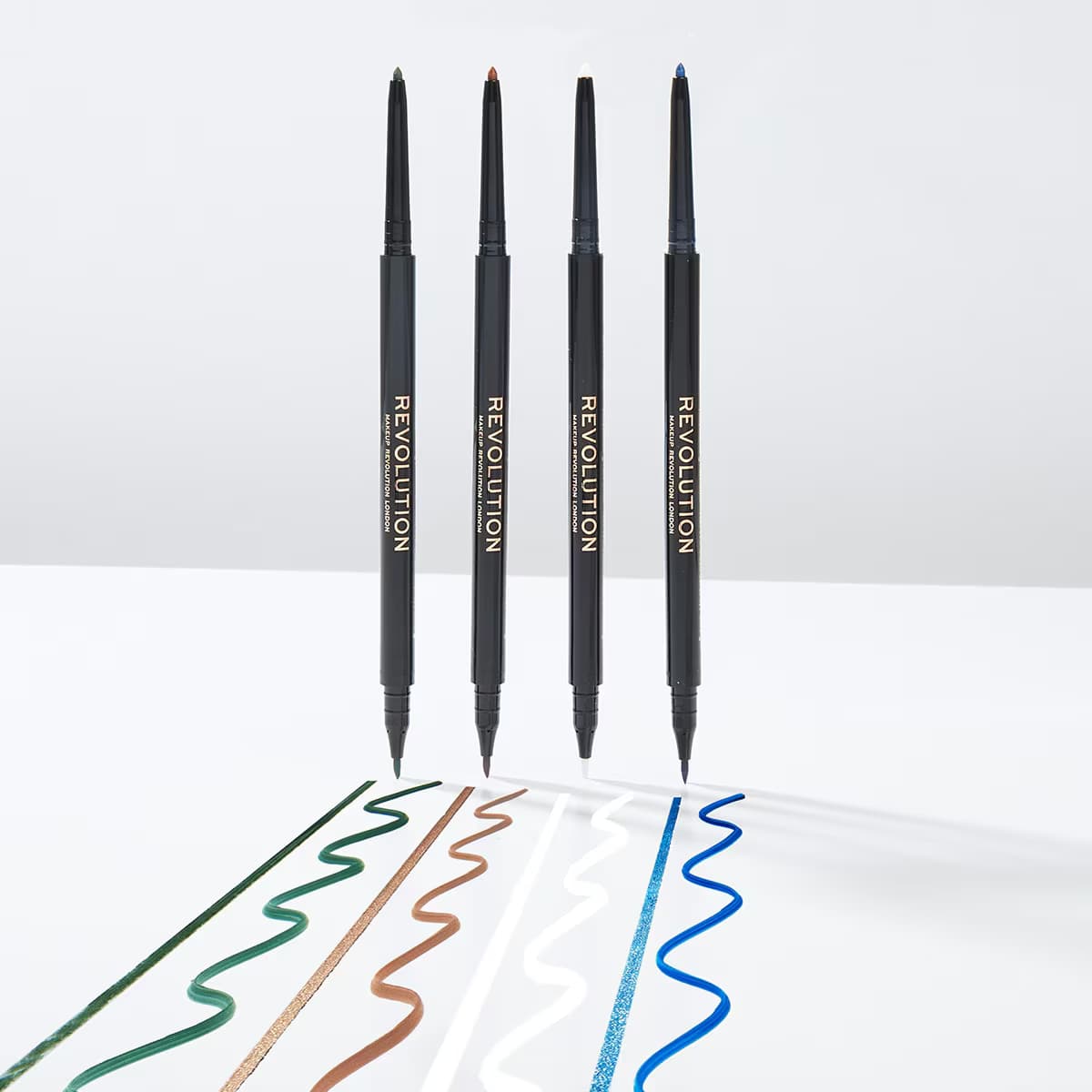 Revolution Felt And Kohl Eyeliner Beyaz 5