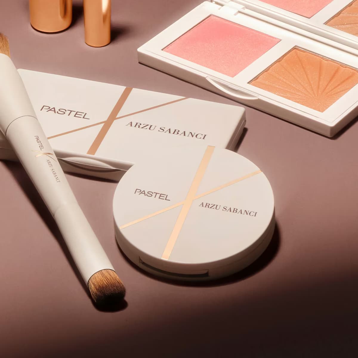 Pastel x Arzu Sabancı Fixing Powder 4